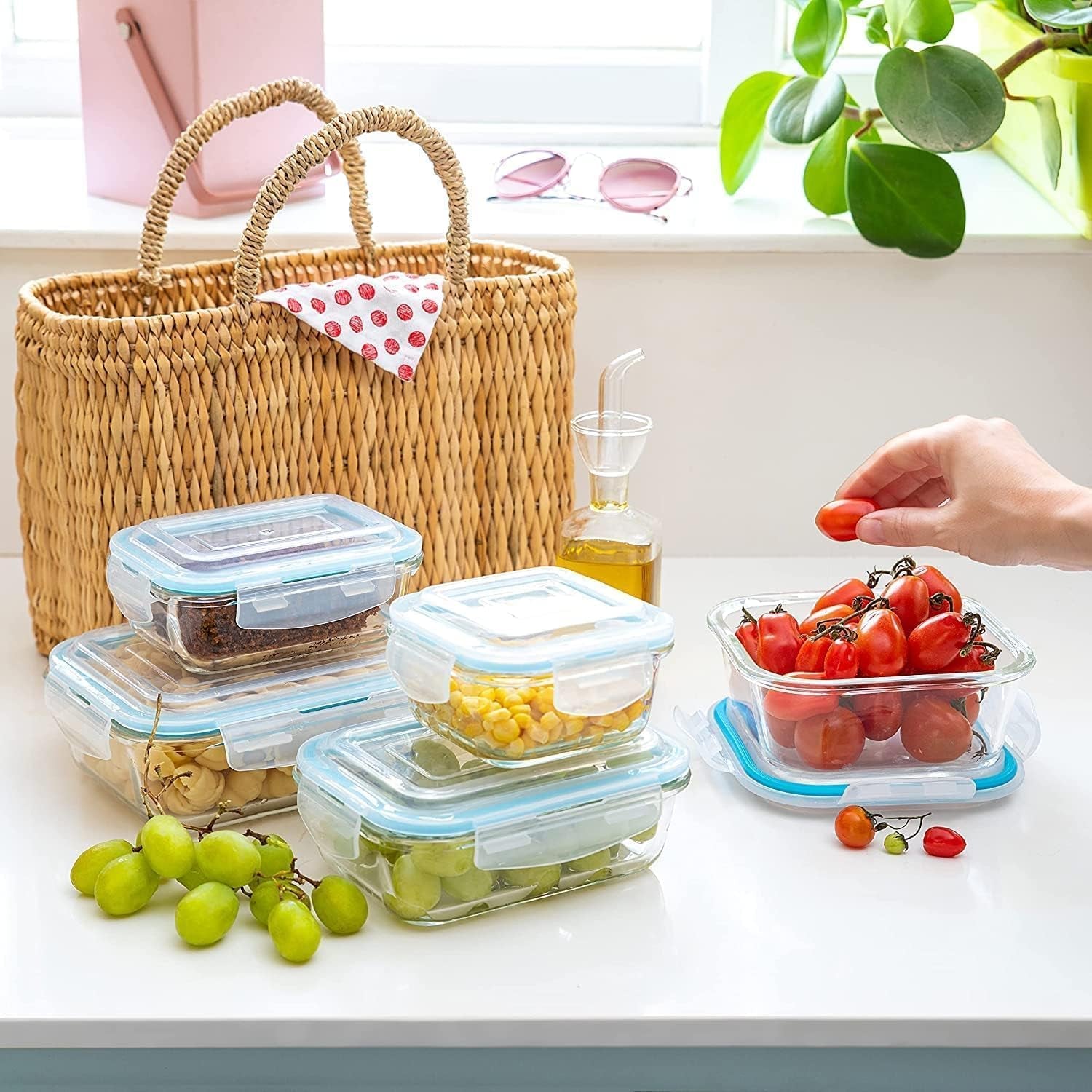 10-Piece Borosilicate Glass Meal Prep Container Set – 100% Leak-Proof Snap-Lock Lids, Airtight and BPA-Free – Safe for Freezer, Microwave, and Oven (Glass Only) – Stackable and Nestable Food Storage Solution
